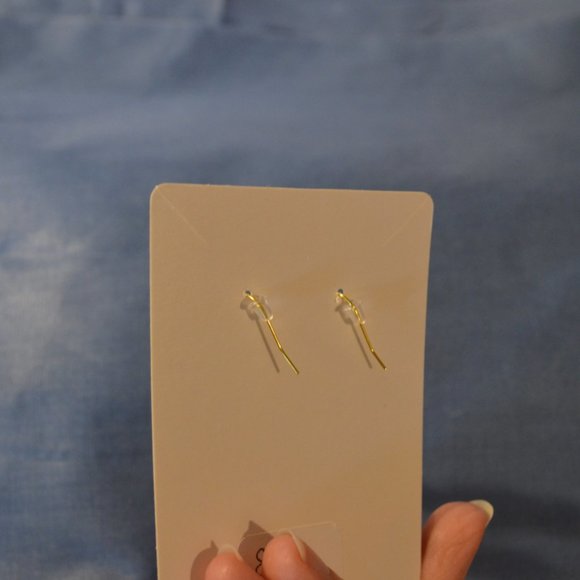 Handmade Natural Gem Stones Beads Plated Gold Hanging Earrings (2.5") - Picture 4 of 4